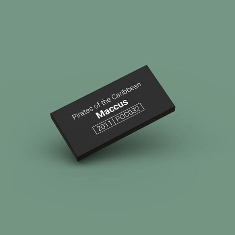Black ID tag for LEGO minifigure Maccus poc032